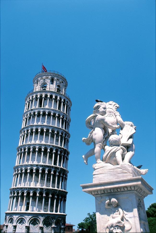 leaning tower of pisa italy