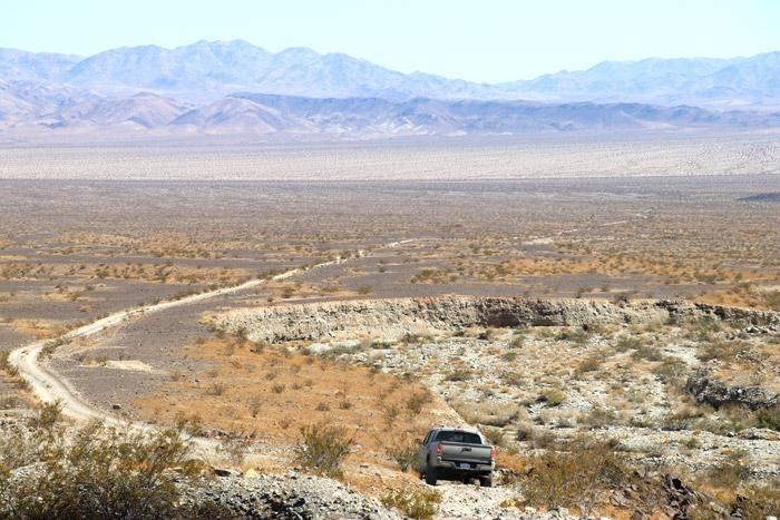 exploring old dale road pinto basin