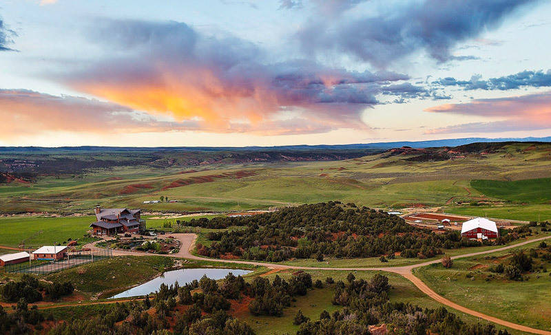 red reflet ranch dude ranch in wyoming