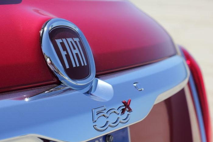 fiat 500x badge