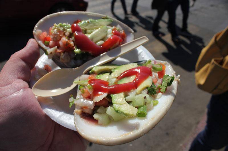 mariscos clam shell