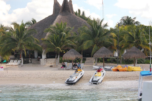 nachi-cocom-beach-chairs