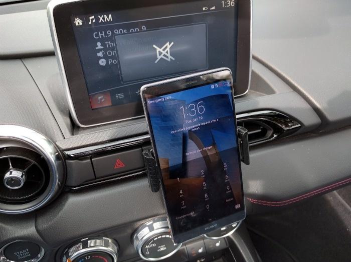mobile phone mount