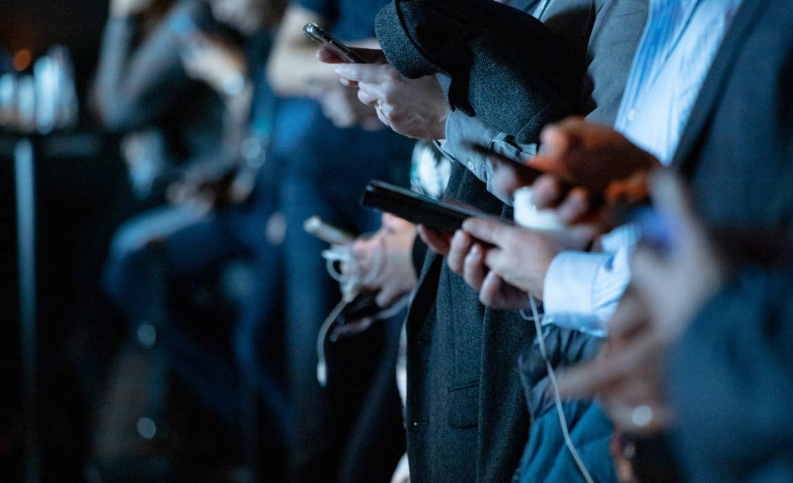 mobile phone tips for travelers