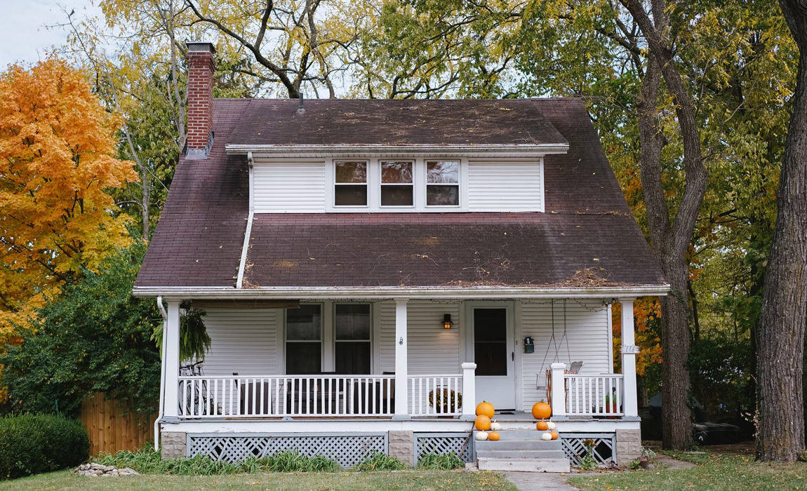 old homes can suffer from dampness issues leading to mold 