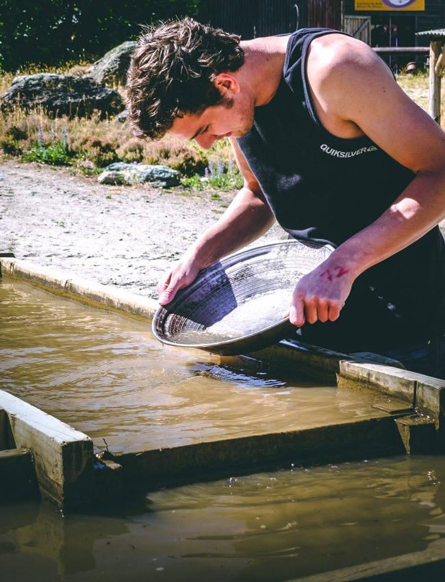 gold panning in california