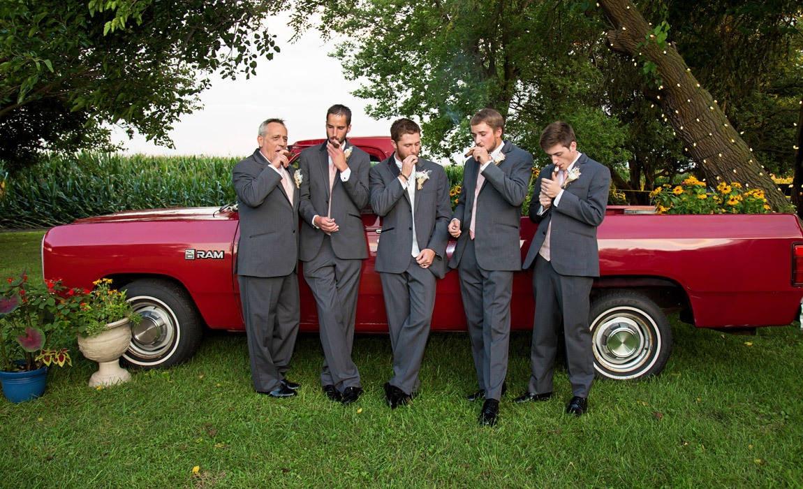 Awesome groomsman gift ideas to say thanks to your groomsmen.
