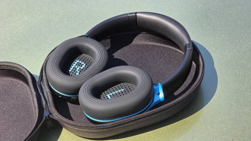 H2O Audio RIPT Ultra Over-The-Ear Sport Headphones