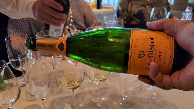 champagne premium wine tasting