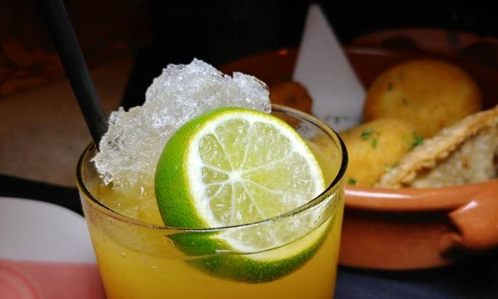 mango daiquiri with shaved ice
