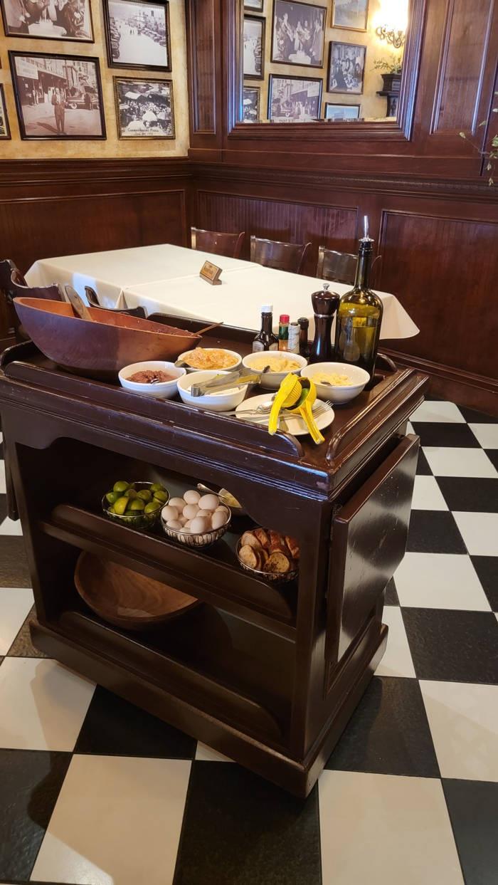 caesar salad cart