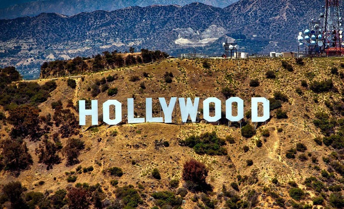 Hollywood Stock Exchange lets you infest in movies and more