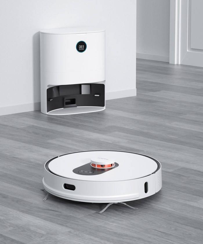 roidmi eve plus vacuum in use