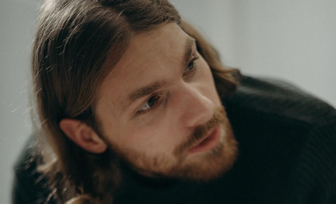 how men can grow great looking long hair