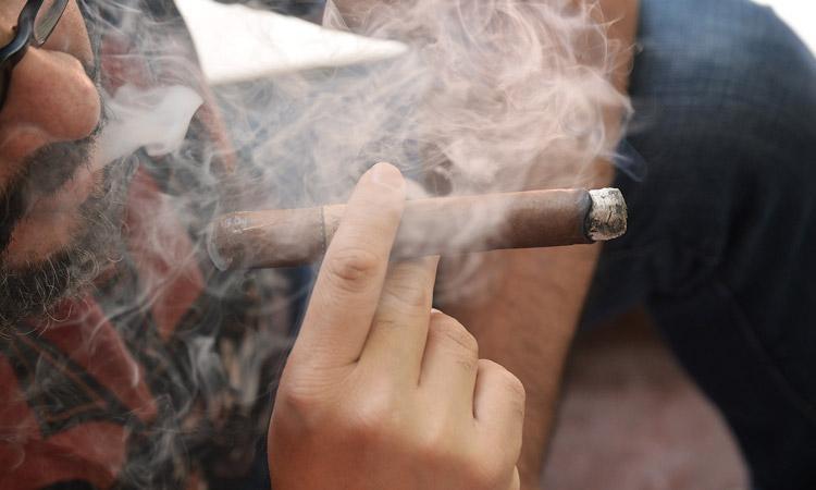 how to buy the right humidor