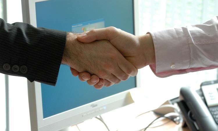 how to dress for a job interview