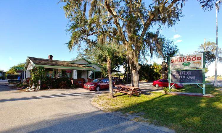 all you can eat crabs peace river seafood punta gorda florida