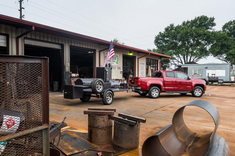 chevy colorado towing bbq pit