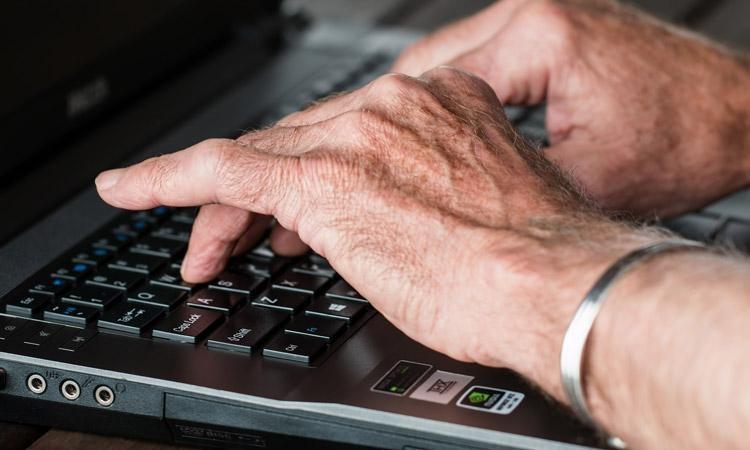how to use an essay writing service