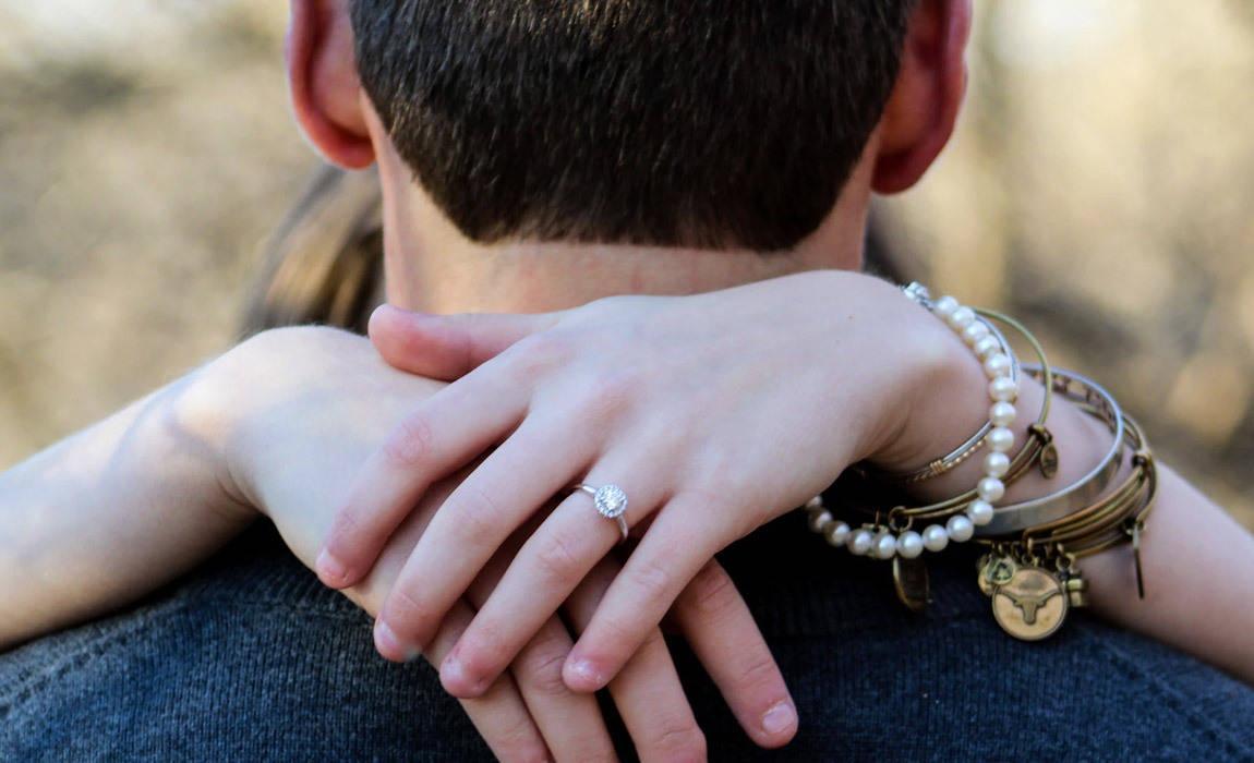 a husband's guide to buying anniversary jewelry