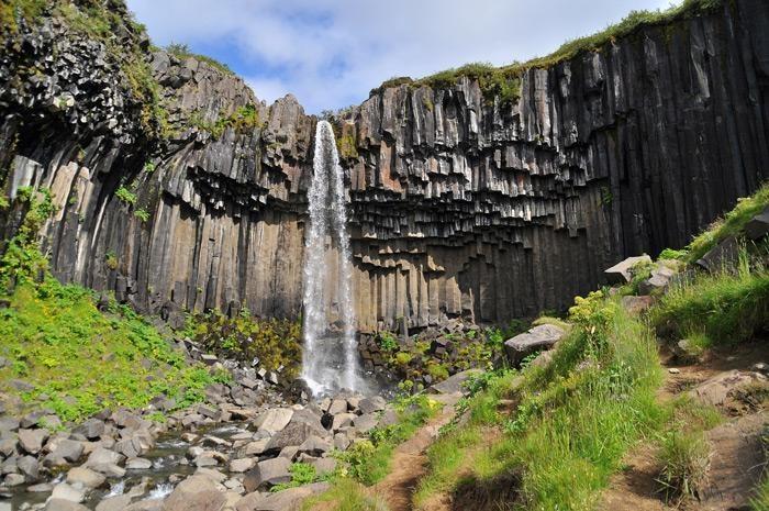 svartifoss waterfall iceland