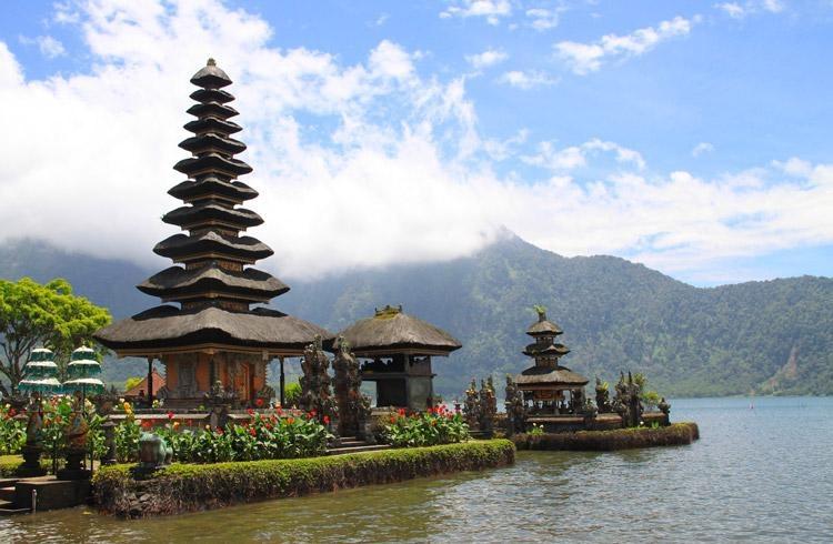 bali indonesia pagoda temple