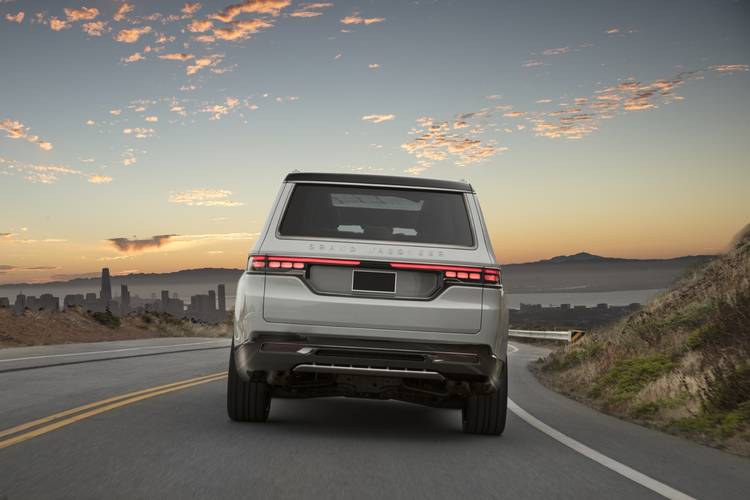 Jeep Grand Wagoneer 