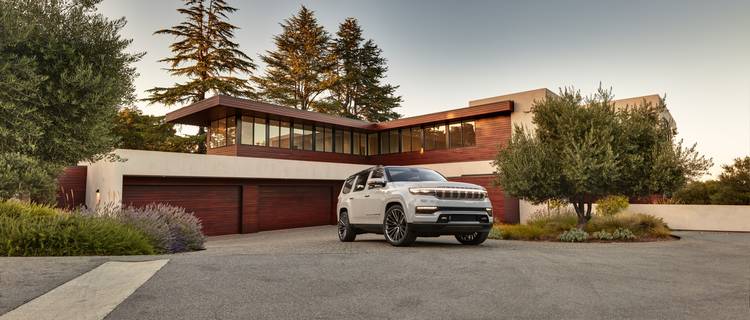 Jeep Grand Wagoneer