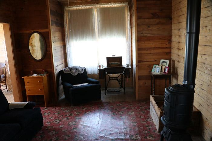 johnny cash family room