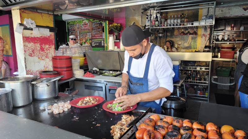 tacos guss open kitchen