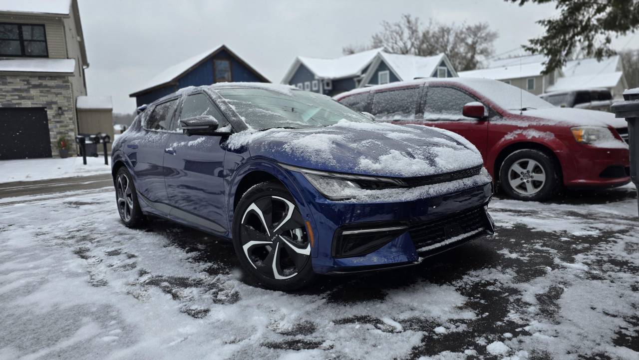 ev6 gt line in snow