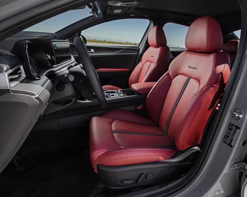 red seats k5 gt line awd