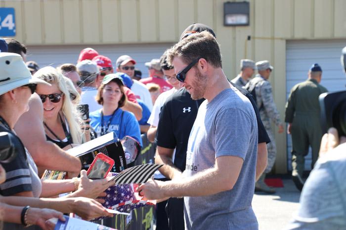 dale earnhardt jr signing autographs