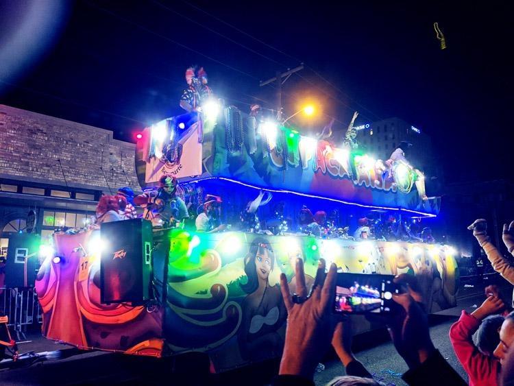 mardi gras parades in lafayette louisiana