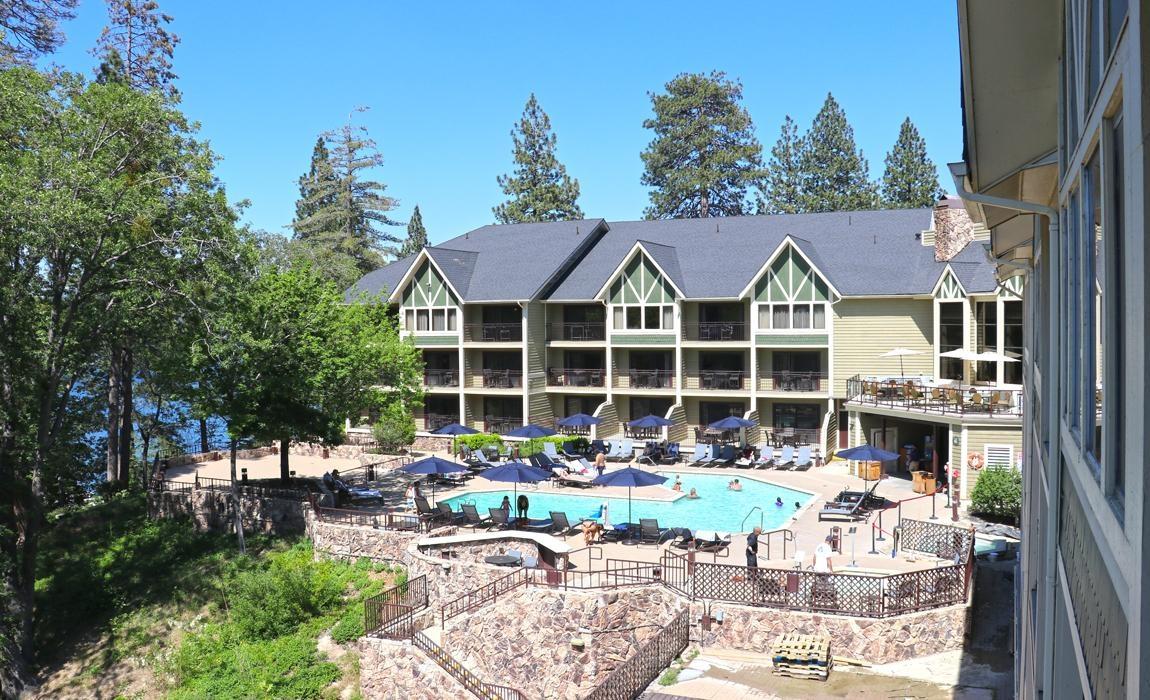 Lake Arrowhead Resort is an easy weekend getaway for people in Southern California