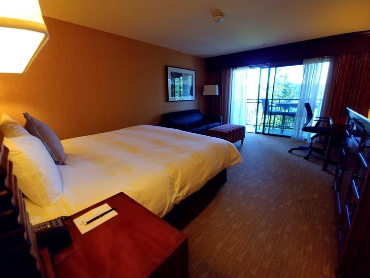 room at lake arrowhead resort california