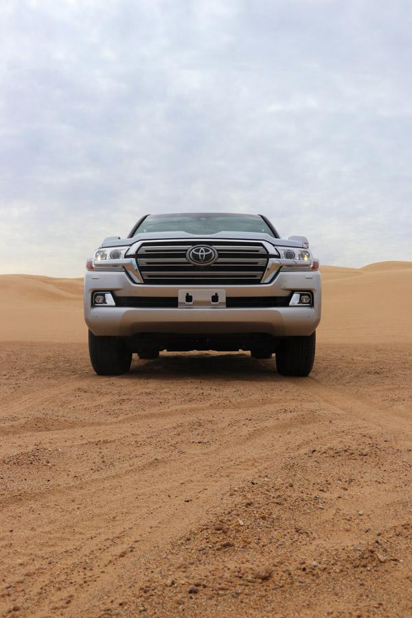 toyota land cruiser imperial dunes california