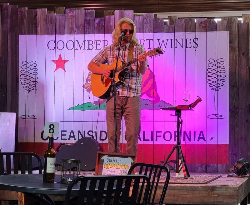 live music at coombers wines