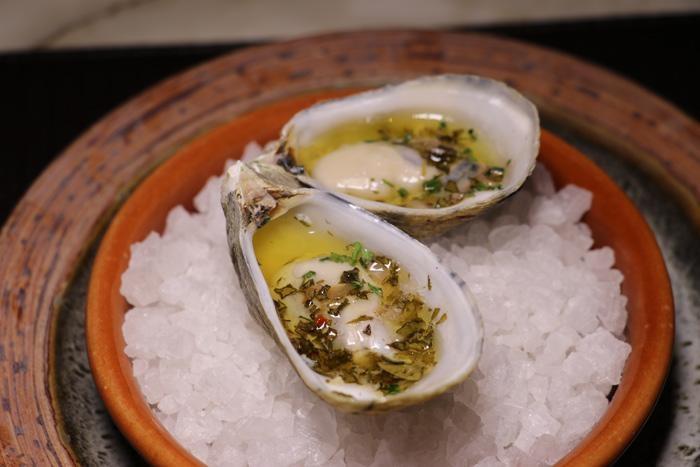 oysters libertine social club