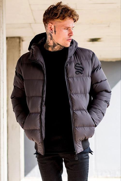 puffa bomber jacket goes well layered with a long sleeve tee shirt plus other fashion tips for wearing tees