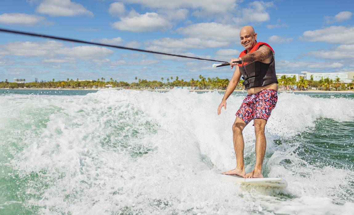 wakesurfing with mastercraft