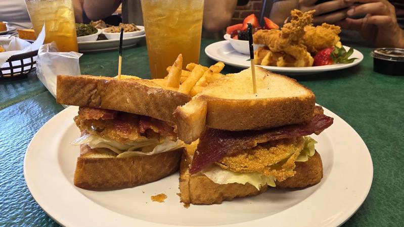Bacon Lettuce Fried Green Tomato sandwhich at The Four Way soul food in Memphis