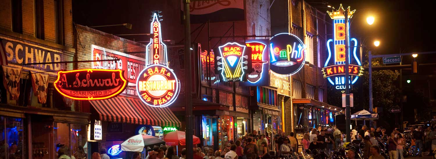 beale street memphis at night