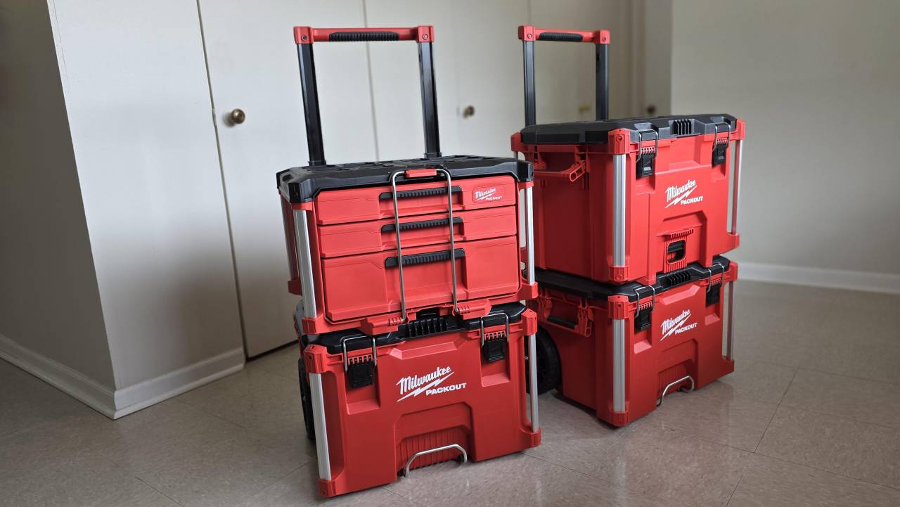 Milwaukee Packout Rolling Modular Stackable Tool Box