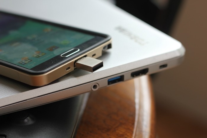 usb flash drive