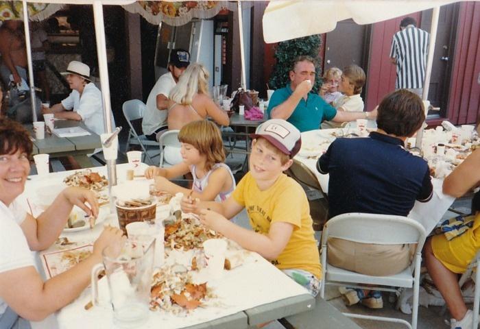 crab crackin