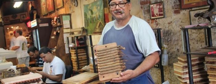 cigar factory rolled cigars