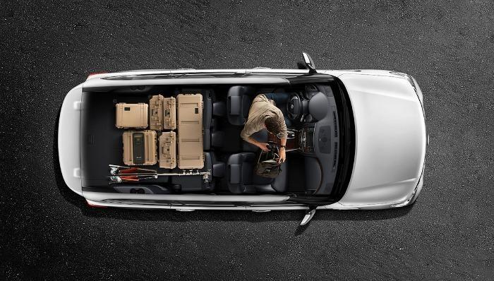 top down view nissan armada