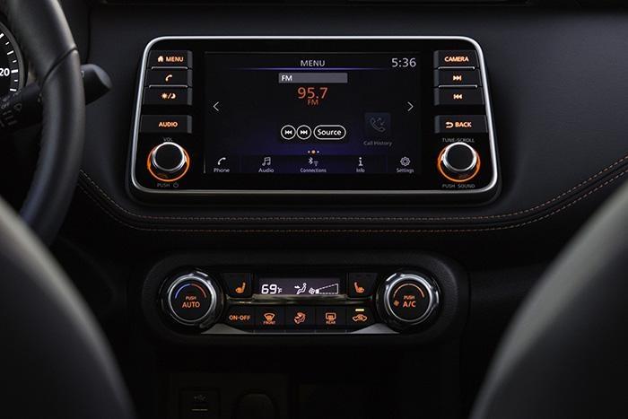 2018 nissan kicks interior4