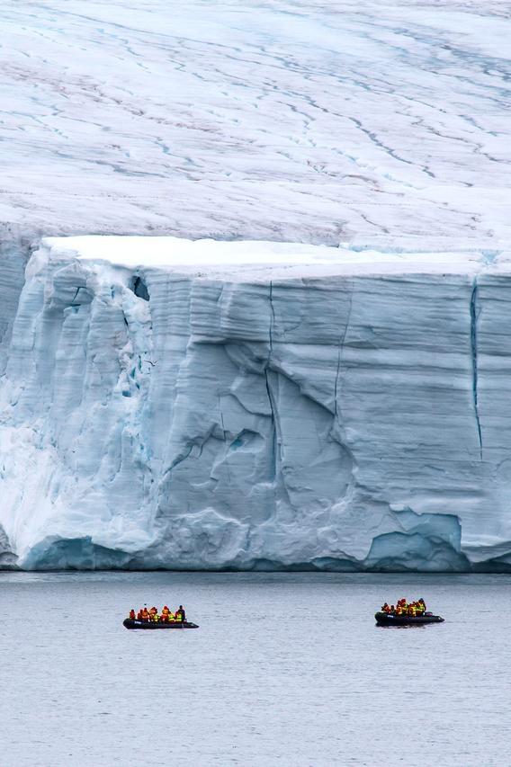 7aug fjl rudolf island glacier